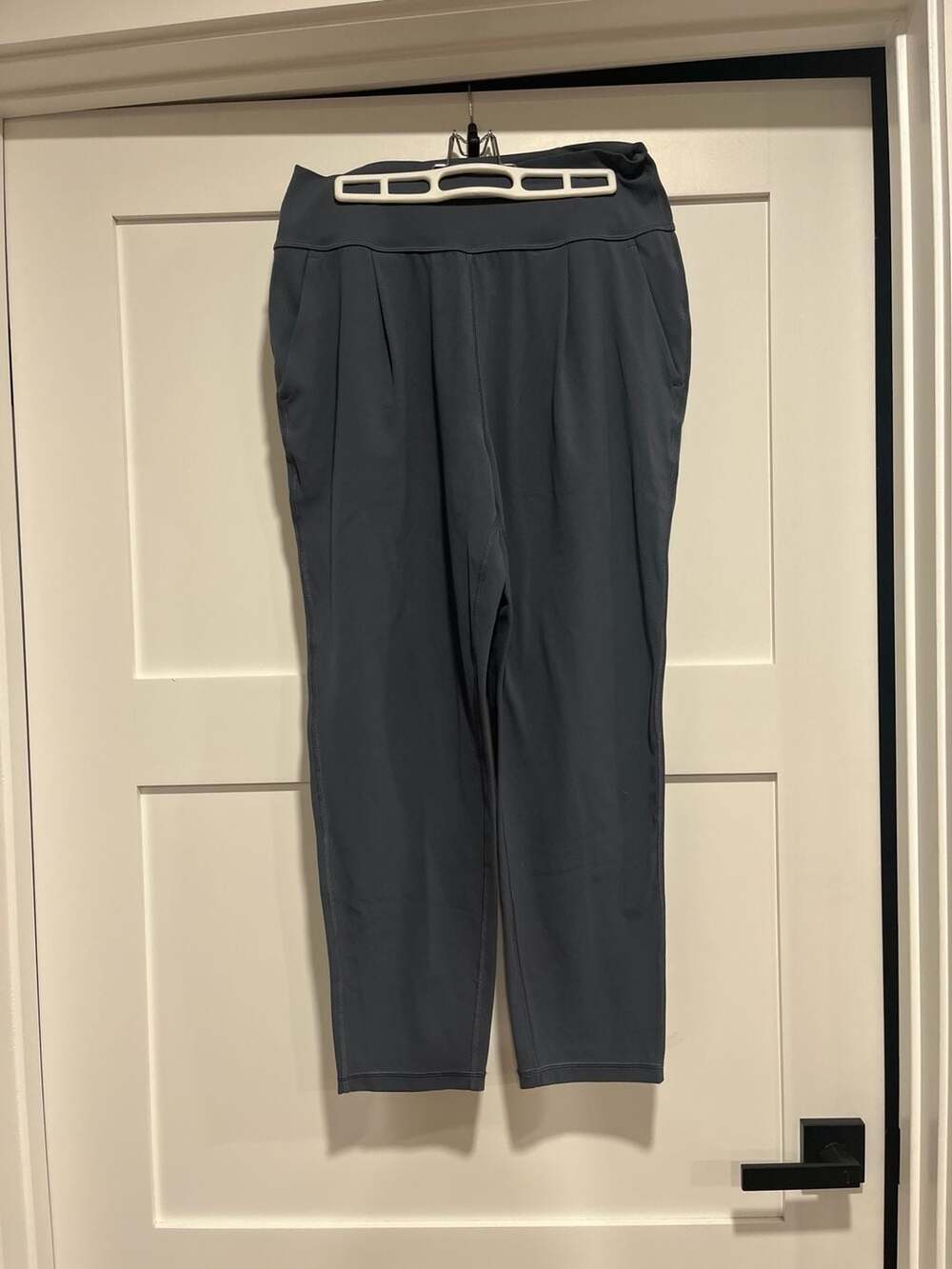 Athleta Elation Pleated Pant Size M Blue